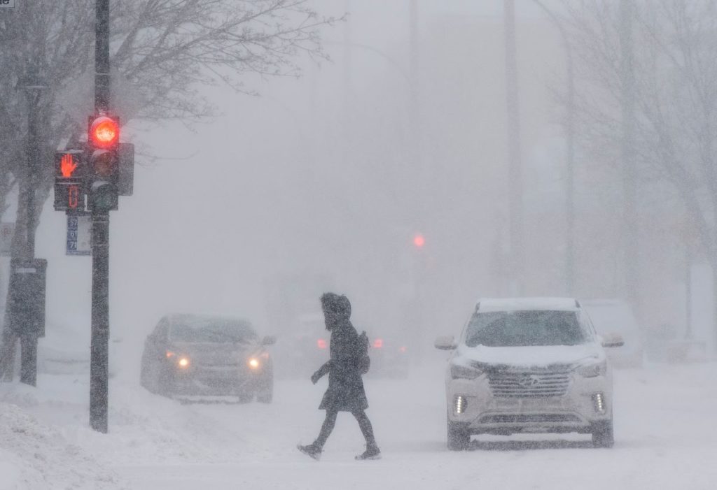 Préparez-vous : la première neige arrive demain à Montréal !