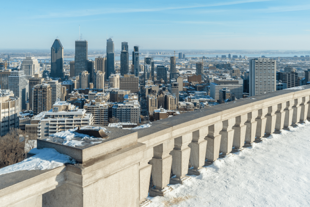 Voici les 11 meilleures choses à faire en hiver autour de Montréal pour profiter de la saison malgré le froid