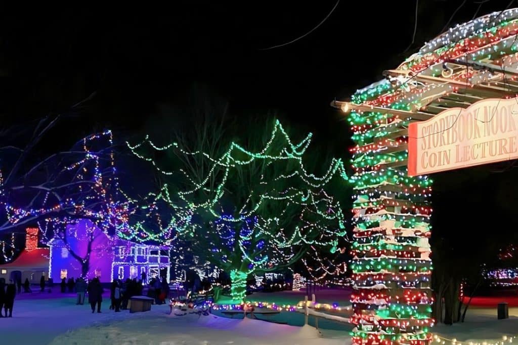 Ce village de Noël féerique est situé à 90 minutes de Montréal et est à faire absolument cet hiver